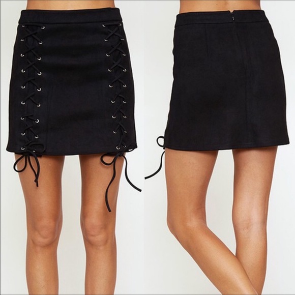 Lace up mini skirt - Picture 3 of 4